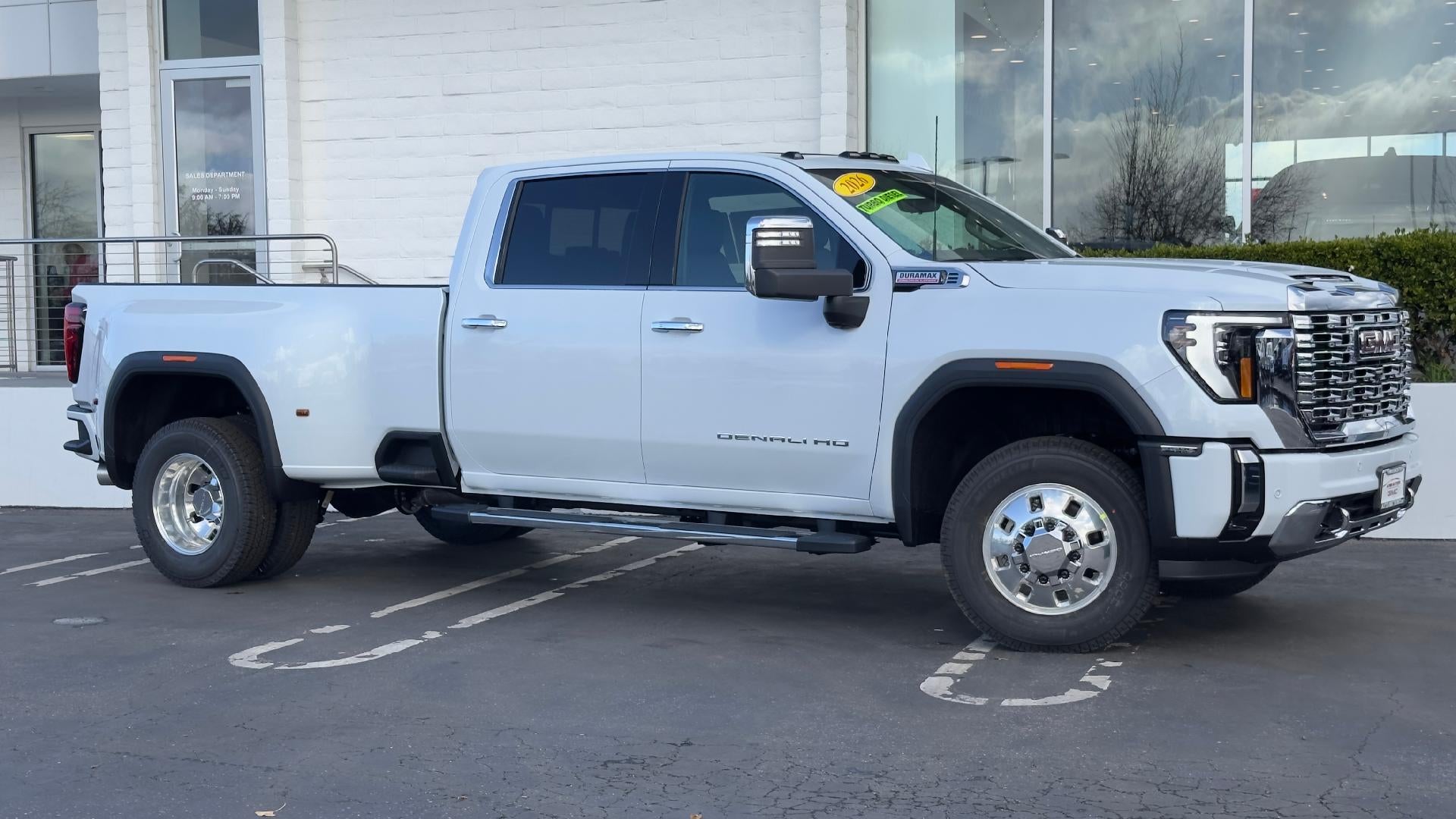 2026 GMC Sierra 3500 HD Denali