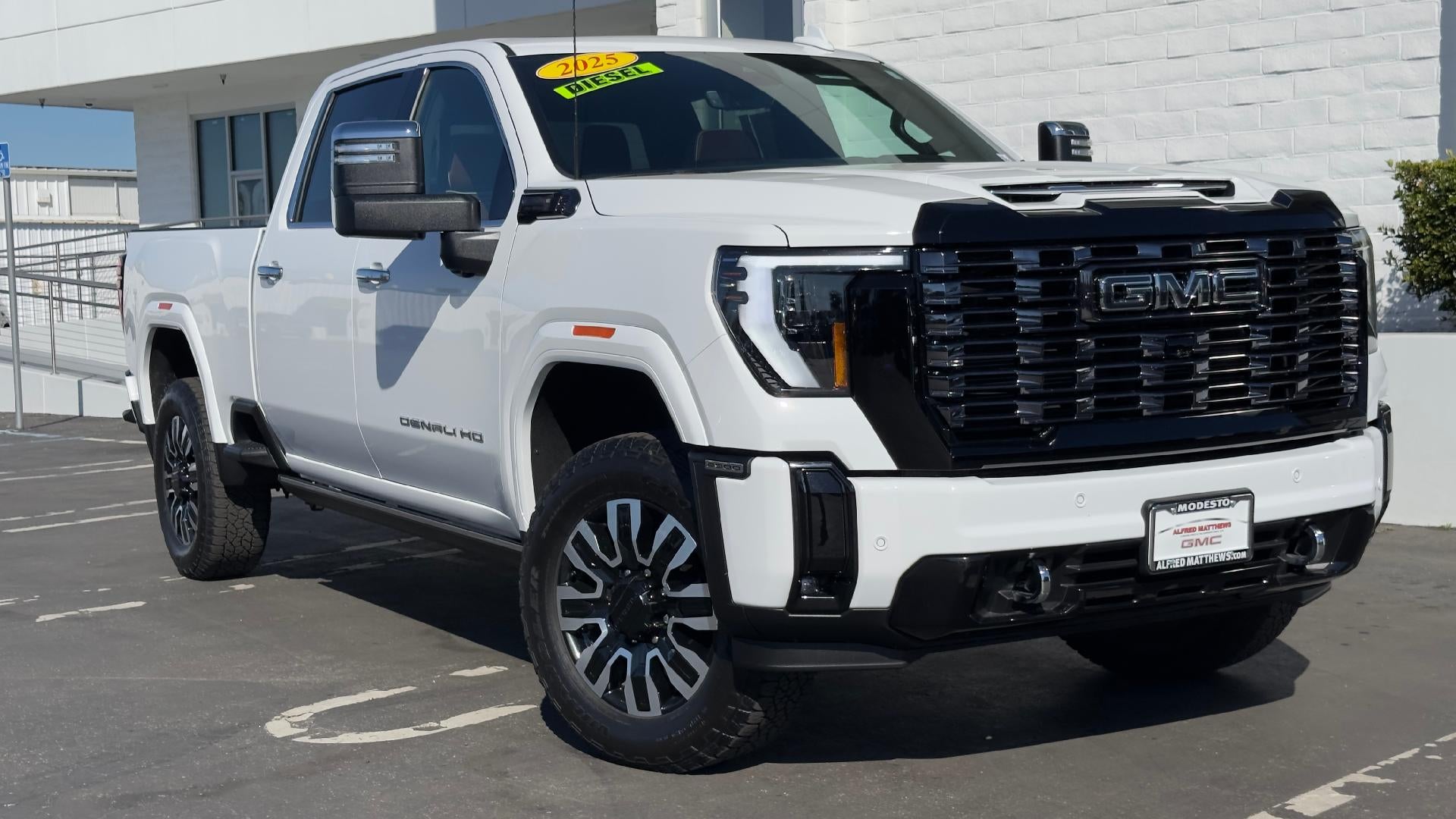 2025 GMC Sierra 2500 HD Denali Ultimate