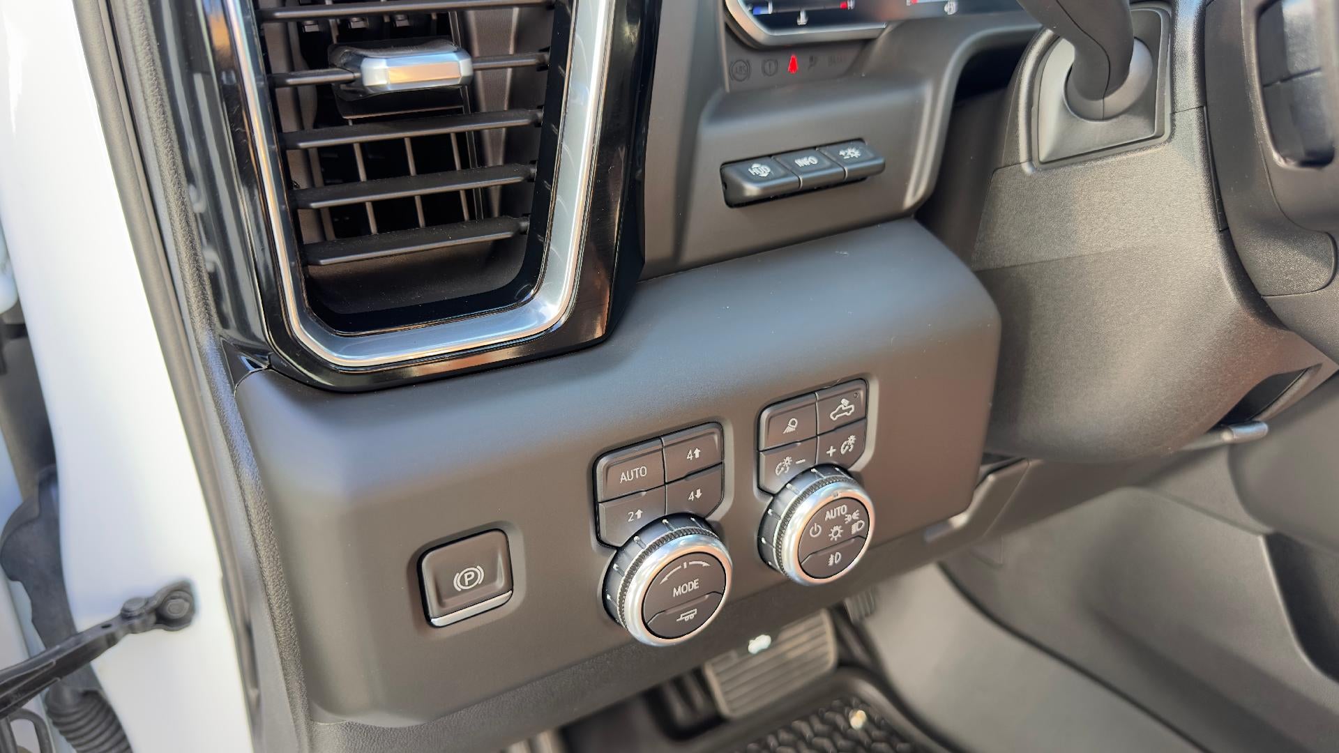 2025 GMC Sierra 2500 HD Denali Ultimate