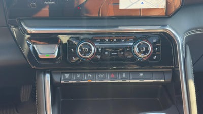 2026 GMC Sierra 3500 HD Denali Ultimate DRW