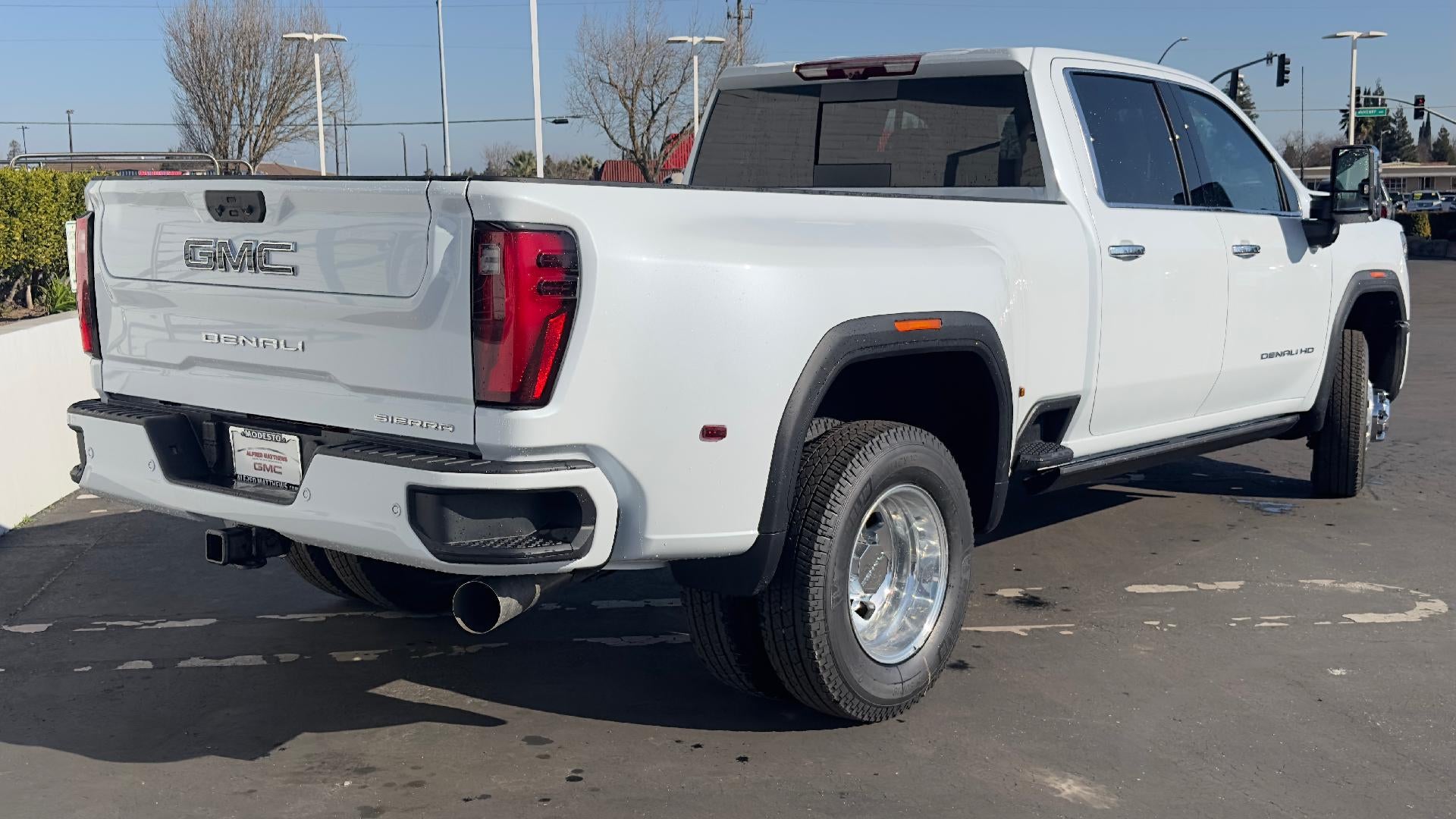 2026 GMC Sierra 3500 HD Denali Ultimate DRW