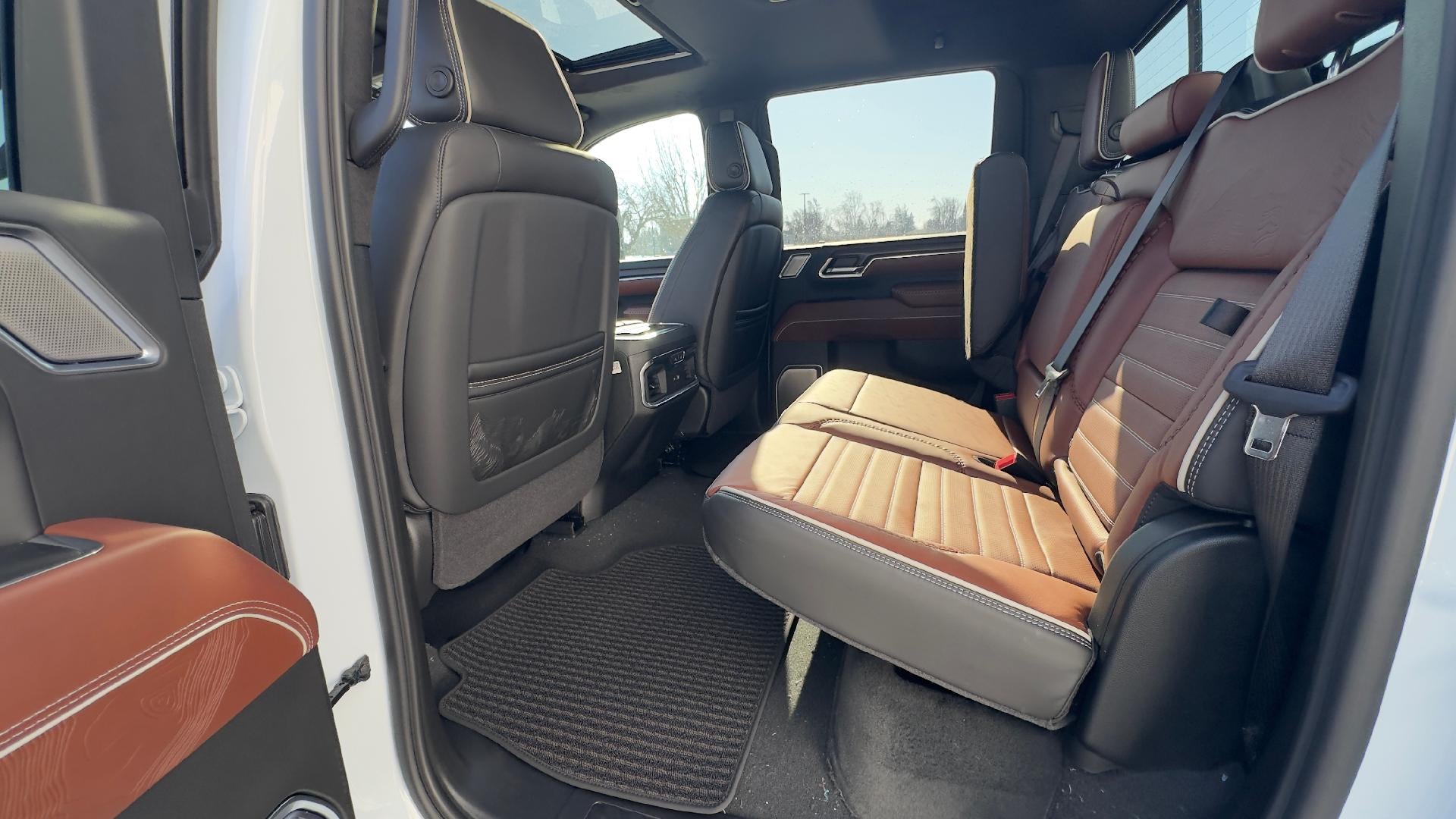 2026 GMC Sierra 3500 HD Denali Ultimate DRW