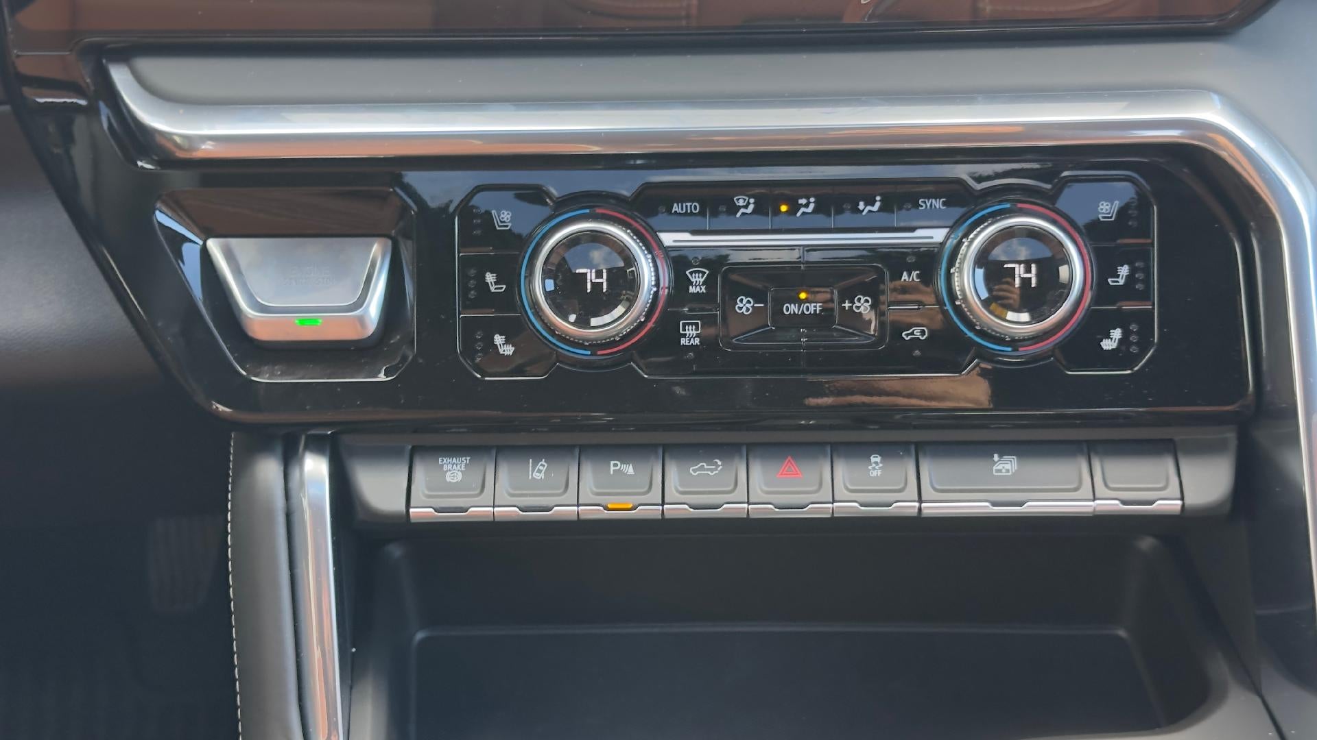 2026 GMC Sierra 3500 HD Denali Ultimate DRW