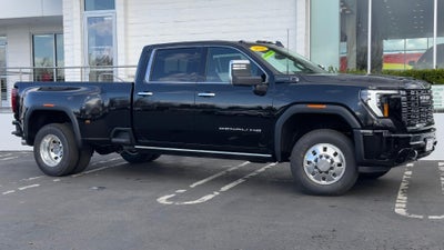 2026 GMC Sierra 3500 HD Denali Ultimate DRW