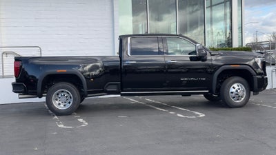 2026 GMC Sierra 3500 HD Denali Ultimate DRW