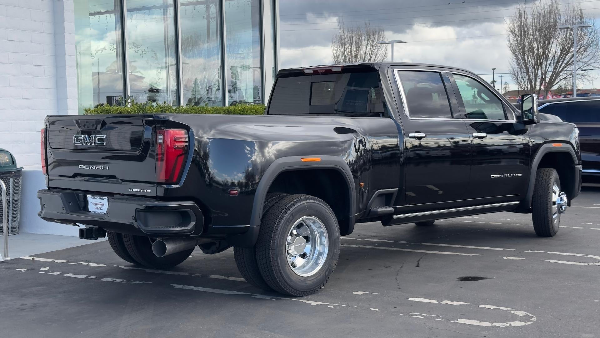 2026 GMC Sierra 3500 HD Denali Ultimate DRW