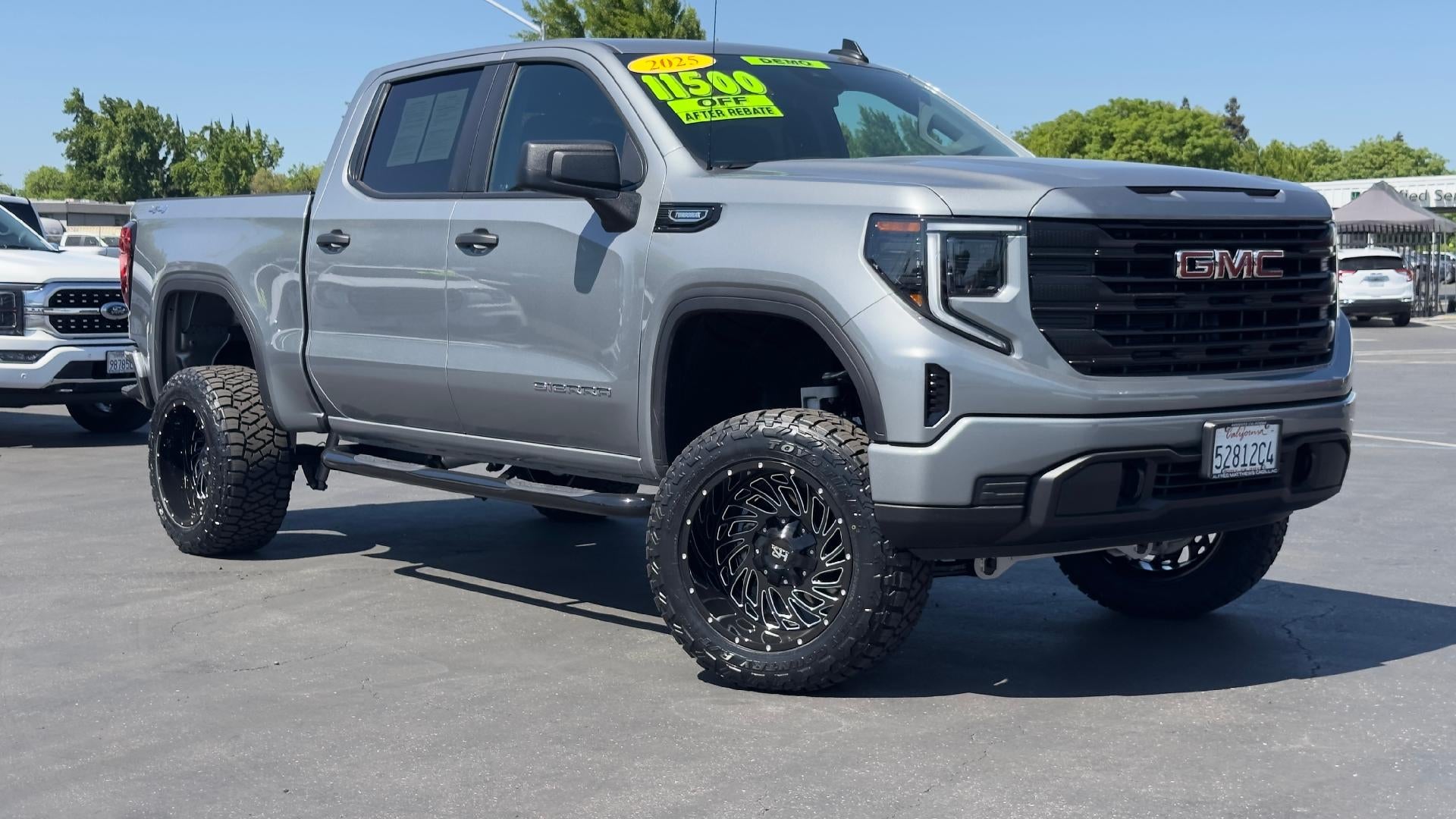 2025 GMC Sierra 1500 Pro