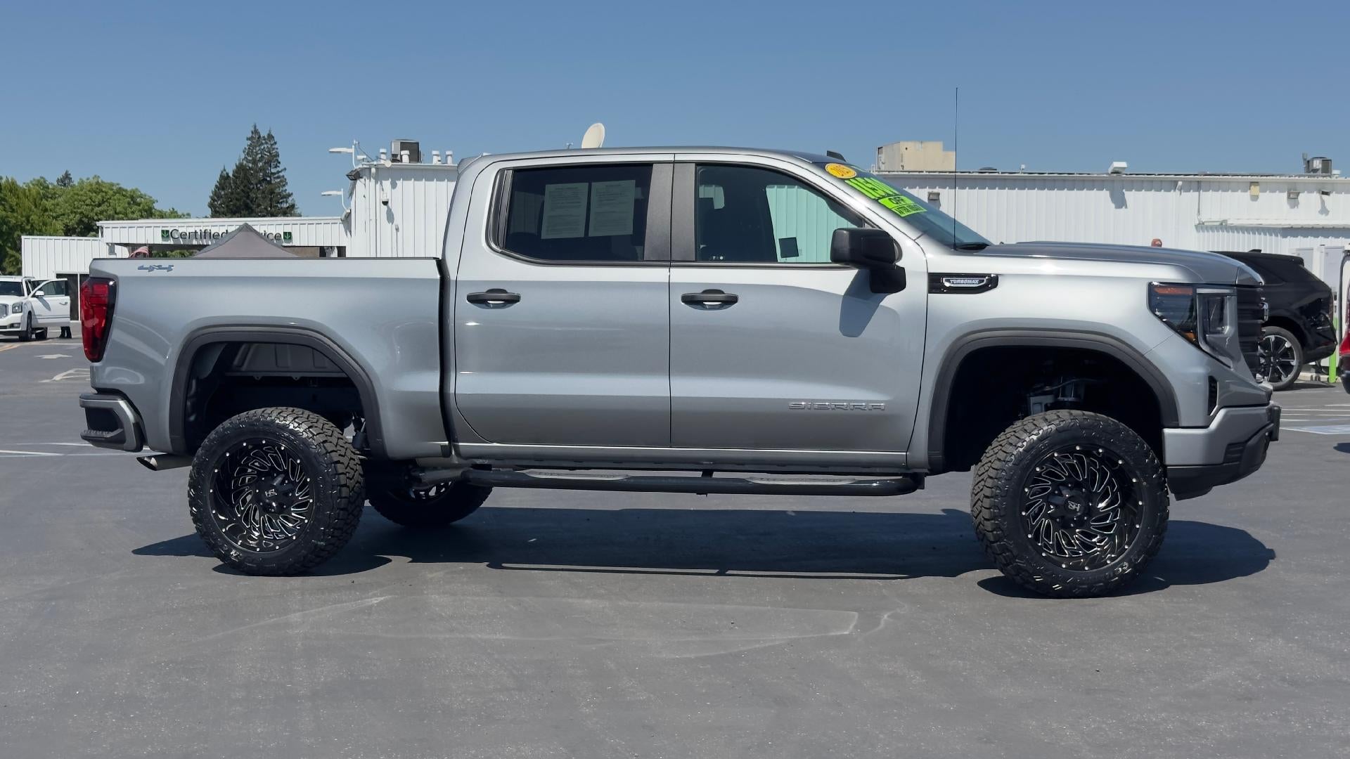 2025 GMC Sierra 1500 Pro