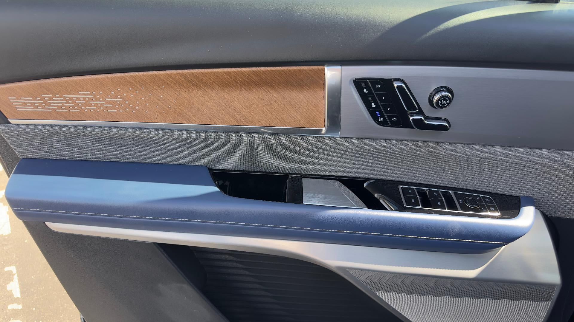 2026 Cadillac VISTIQ Premium Luxury