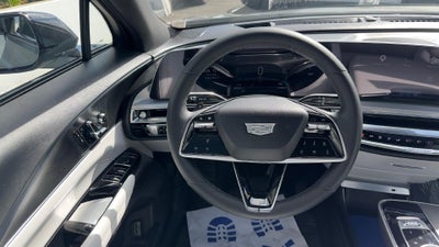 2024 Cadillac LYRIQ Luxury 1