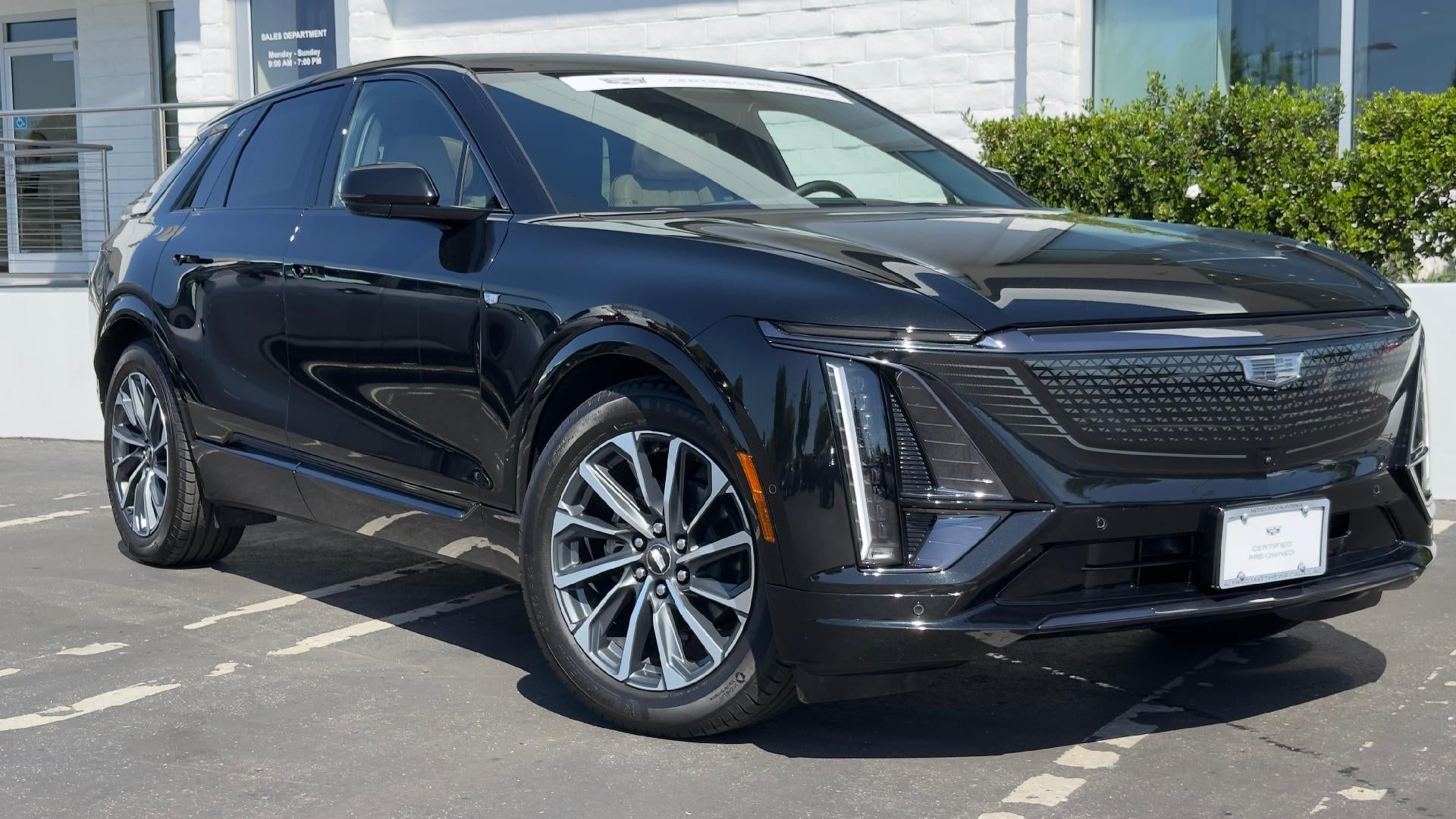 2024 Cadillac LYRIQ Sport 3