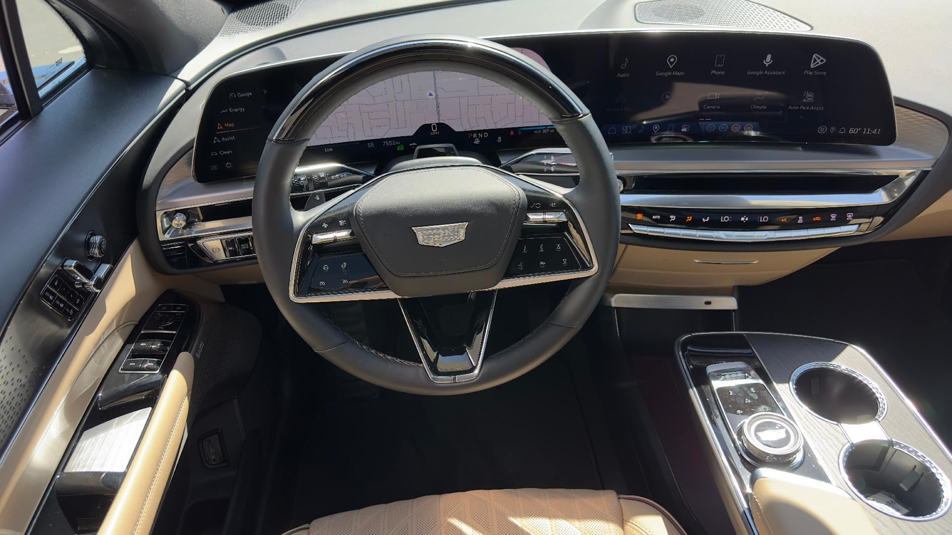 2024 Cadillac LYRIQ Sport 3