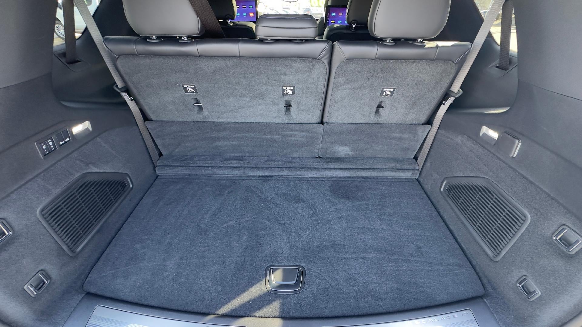 2026 Cadillac ESCALADE IQL Sport