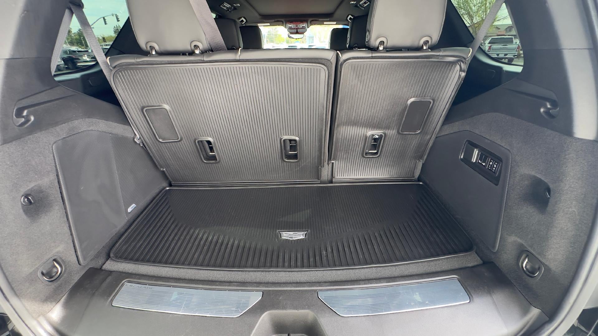 2023 Cadillac Escalade Premium Luxury