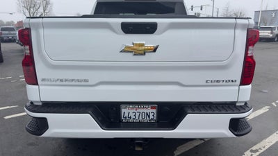 2022 Chevrolet Silverado 1500 Custom