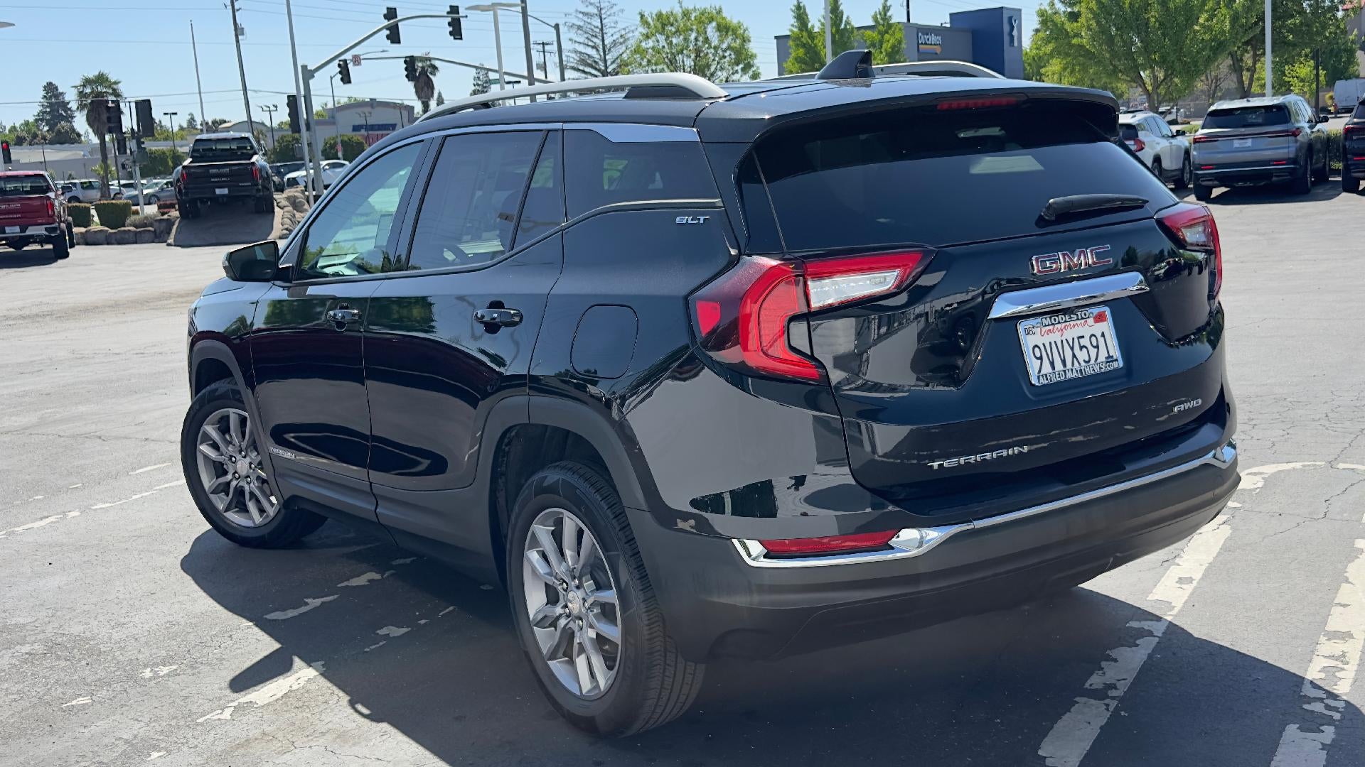 2024 GMC Terrain SLT