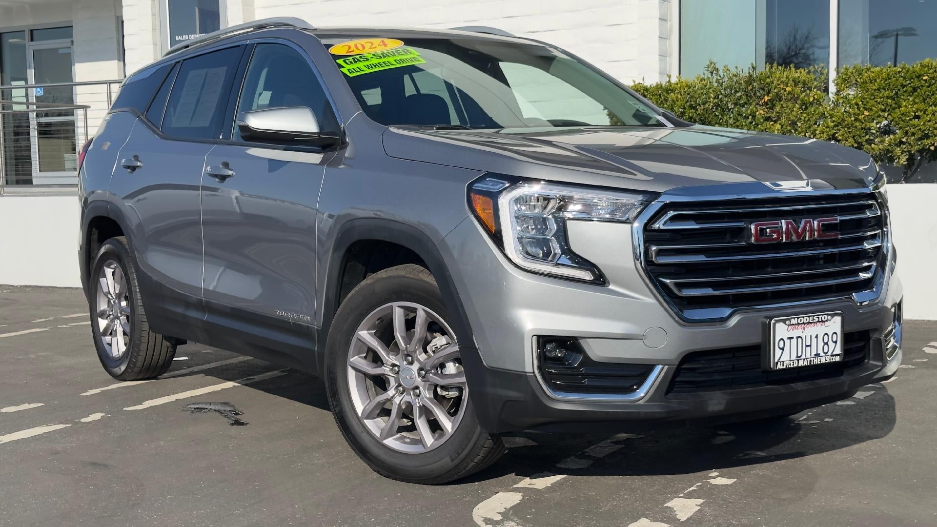 2024 GMC Terrain SLT