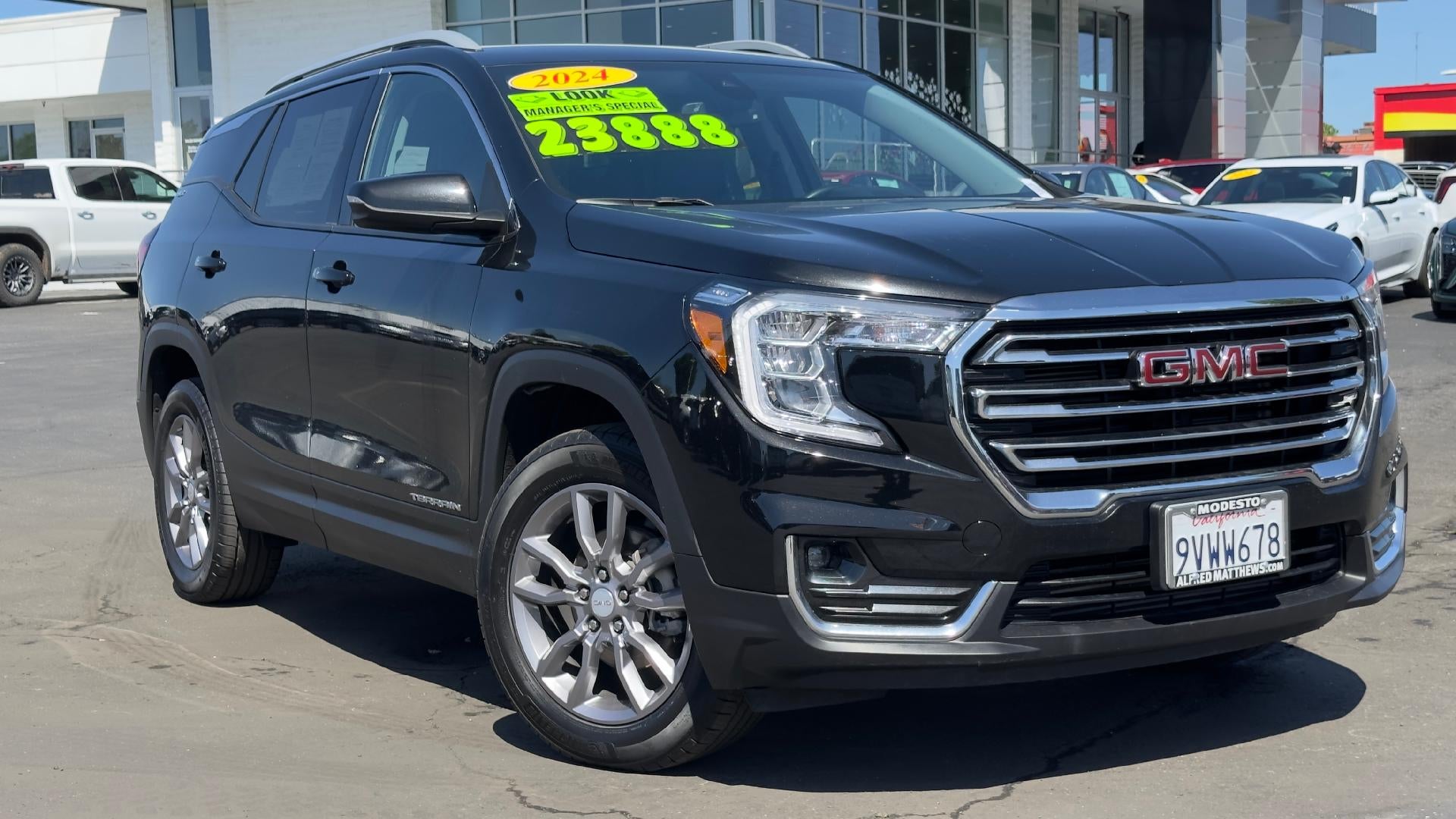 2024 GMC Terrain SLT