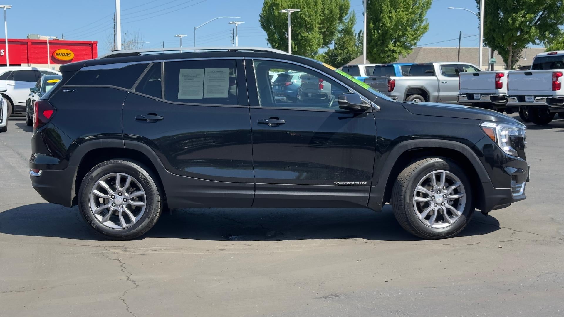 2024 GMC Terrain SLT