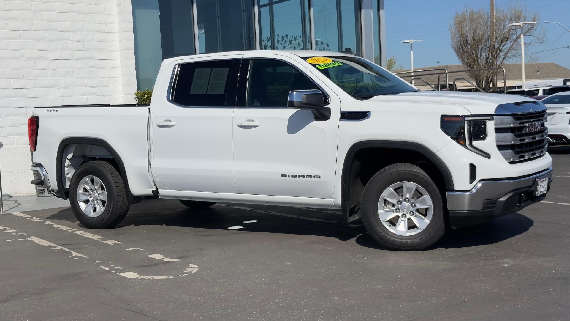 2024 GMC Sierra 1500 SLE