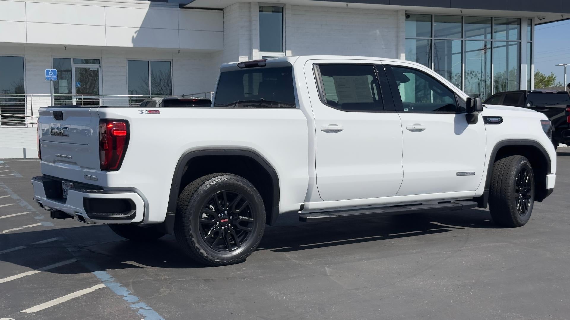 2022 GMC Sierra 1500 Elevation
