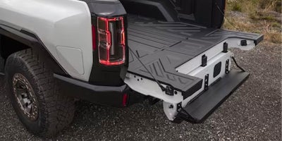 2025 GMC HUMMER EV Pickup Tailgate